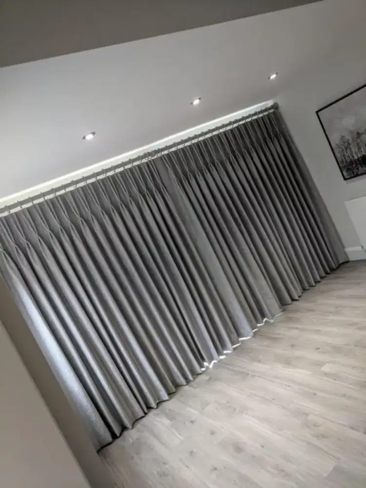 Pasang gordyn gorden murah vertikal roll blind jasa wallpaper dinding