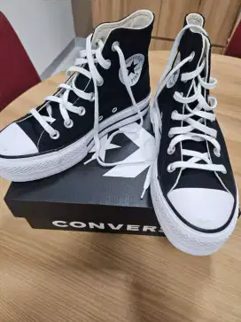 Sepatu converse asli uk 37