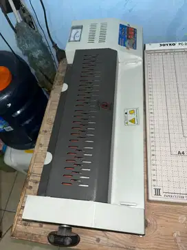 Mesin Laminating dan pemotong kertas Joyko F4