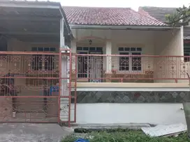 Jual Rumah Siap Huni Rapi Bersih baru Renovasi di Villa Bogor Indah 2