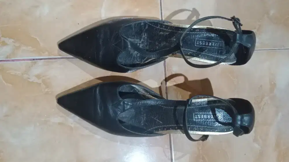 Sepatu sendal everbest