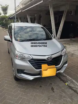 Dijual Toyota Avanza Silver Manual