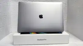 MacBook pro 2019 16inci/core i7/ssd-512gb/ram-16gb/rx560 4gb/16inci