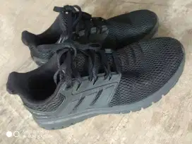 Jual sepatu Adidas ultimasho original Myanmar size 41 bisa byar cod