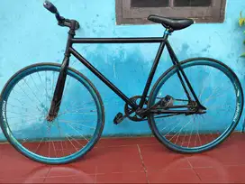 Sepeda fixie black