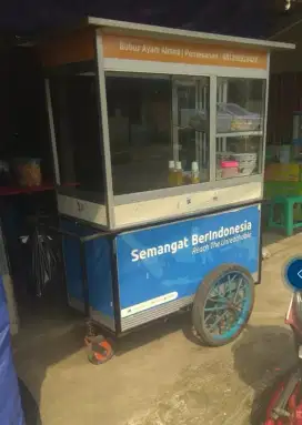 Gerobak alumunium kaca