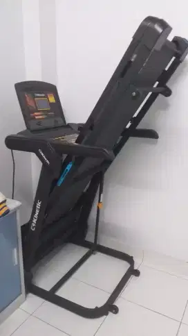 Tread mill Kinetic