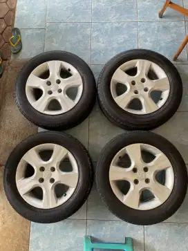 Velg + Ban Honda Jazz R15