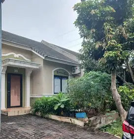 Rumah Asri di Cluster Roseville  Delta Mas