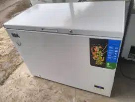 Freezer box RSA 318L