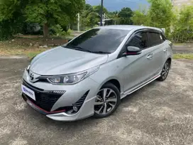 Low KM Toyota Yaris 1.5 TRD Sportivo Bensin-AT 2020 Silver SEF