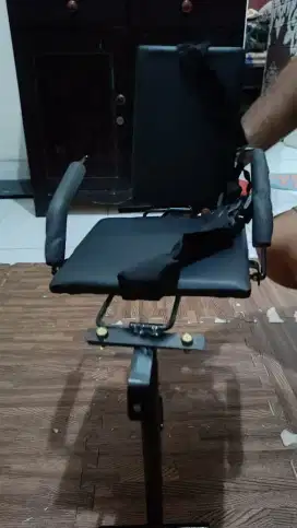 Bonceng motor anak tempat duduk anak di motor warna hitam polos