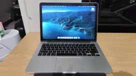 Macbook Pro 2013 8/256 i5 VGA Intel Irish