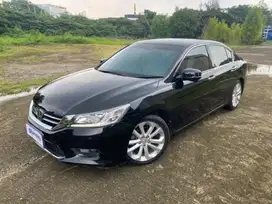 Like New Honda Accord 2.4 VTI-L Bensin-AT 2015 Hitam LCB