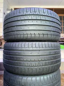 Ban Accelera PHI R 255 35 r19 2pcs