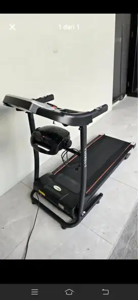 Treadmill elektrik bekas display toko 2fungsi