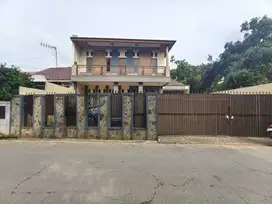 Dijual Rumah Luas 2 Lantai di Jatiasih Bekasi