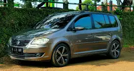VW Touran 2009 Abu