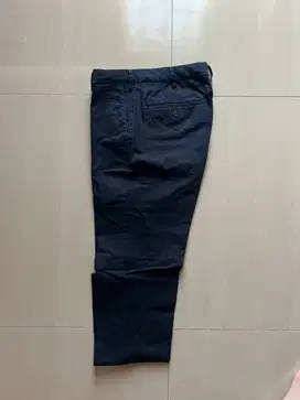 Pre-loved celana chino UNIQLO