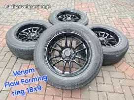Velg Venom Flow Forming ring 18x9 pcd 6x139,7 et 0 ban bridgestone