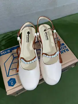 Flatshoes Wanita