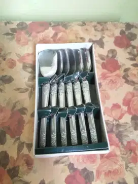 Di Jual sendok dan garpu kecil stainless