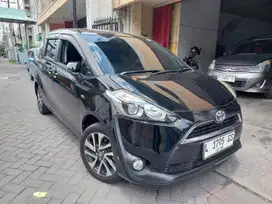 TOYOTA SIENTA 1.5 V A/T 2018 HITAM