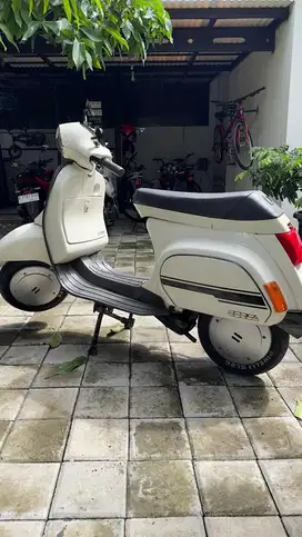 Vespa Corsa Matic Tahun 1992 Warna Putih