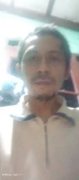 Saya mencari pekerjaan supir pribadi atau kantor