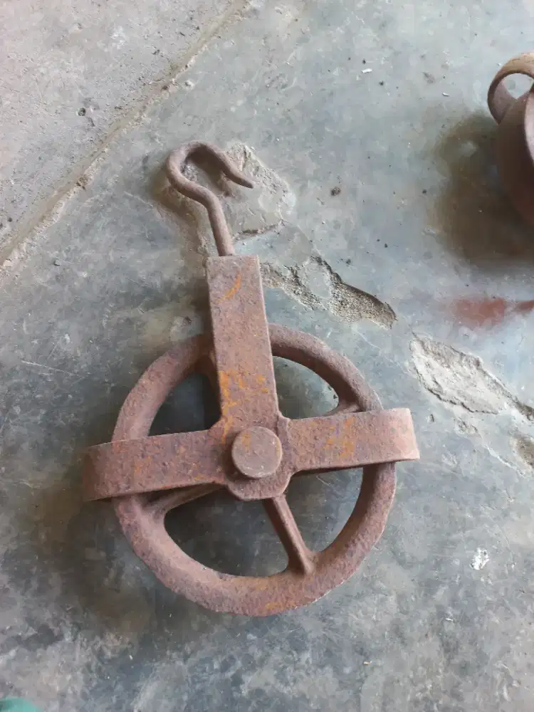 Katrol kerekan timba sumur jadul