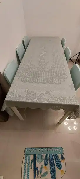 Meja makan IKEA