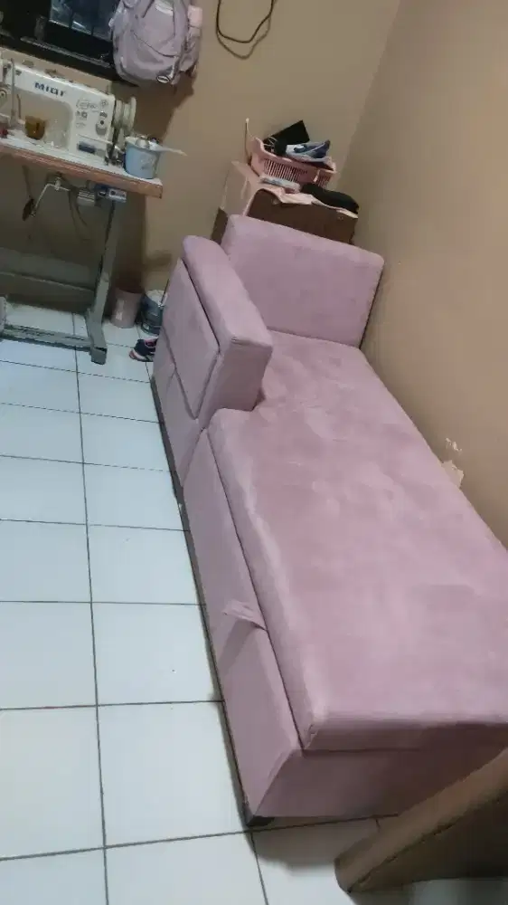Service sofa dan costume