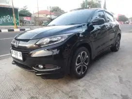 HR-V 1.8 Prestige 2017 Istimewa