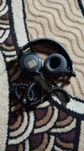 Headphone propesional DJ SONY MDR
