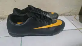 Sepatu futsal Nike Mercurial Victory TF Original