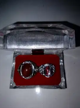 Sepasang cincin ati ayam & white ice