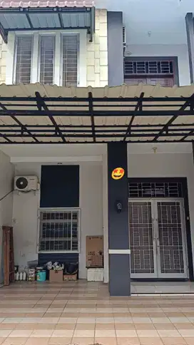DIJUAL TOWNHOUSE SIAP HUNI DI KOMPLEK MILLENIUM GARDEN