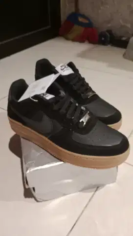 Sepatu Nike air force 1 black suede