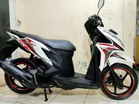 Honda Vario 125 lengkap motor sehat walafiat keterangan detail dibawah