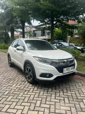 LOW KM Harga Cash bukan Kredit Honda HRV 2019 tipe E Putih