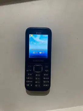 Samsung tittut charger + headet normal