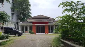 Dijual Tanah dan bangunan pinggir jalan Prof Soepomo Jakarta Selatan