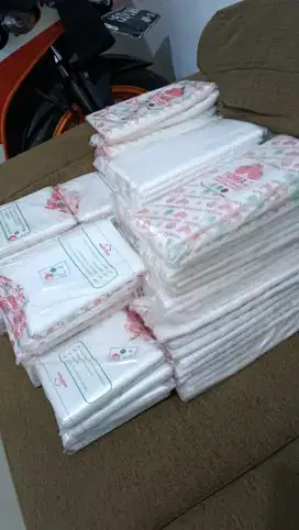 Aneka plastik pembungkus 'Tomat'