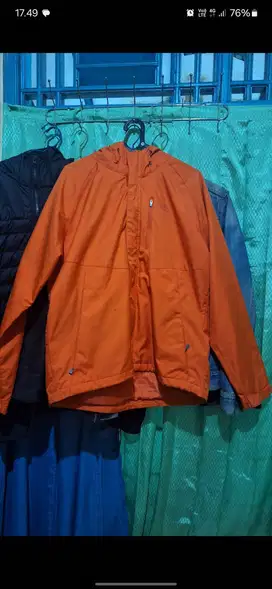 Jual jaket eiger dan tenda dhaulagiri dh845