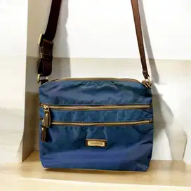 Tas Slempang  Hush puppies  tanpa cacat