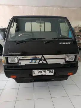 Mitsubishi L300 Pu Mt 2022