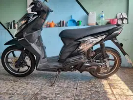 Honda Beat 2011 ( body masih asli 100%)