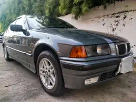 BMW 318i / E36 Tahun 1998