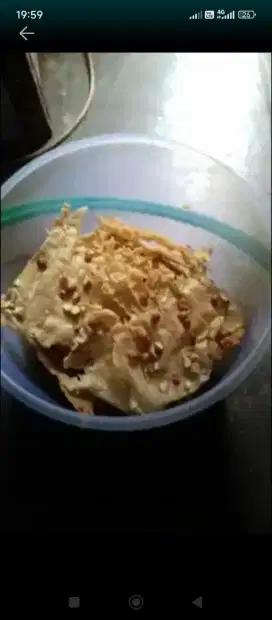 Peyek kacang tanah