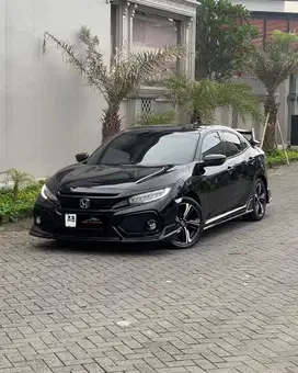 Civic Turbo HB Matic 2018 Hitam Full Bodykit